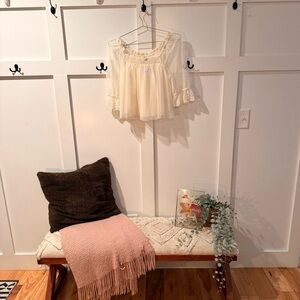 American Eagle Outfitters (NWT) Lace Detail Crop Top